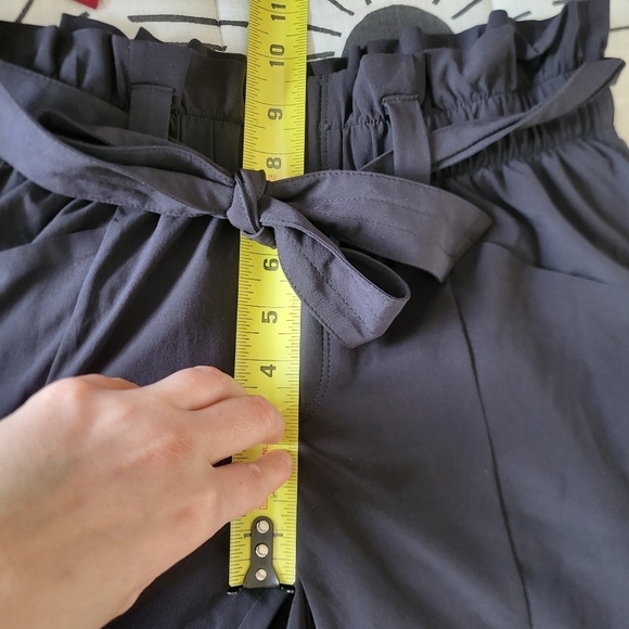 EUC Athleta Skyline II‎ Paperbag High-Rise Tapered Pants Black Size 0 - Picture 12 of 14